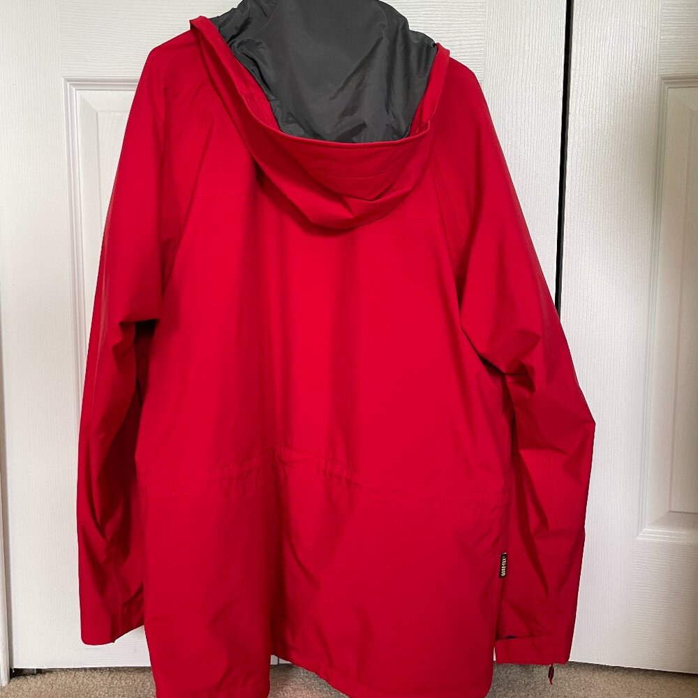 Mammut men's red Goretex jacket - Picture 9 of 9